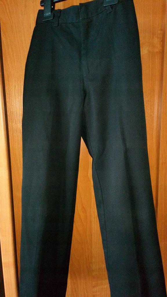 Spodnie eleganckie r. 128 (6 - 7 lat)