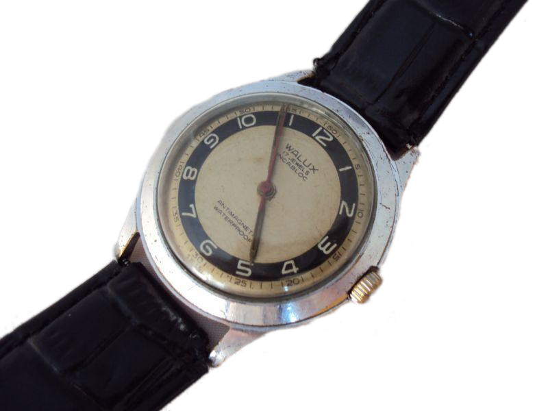 ZEGAREK WALUX 17 JEWELS INCABLOC SWISS MADE