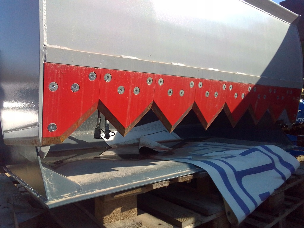 Wycinak do kiszonki SANAROL combi W SNR 1600