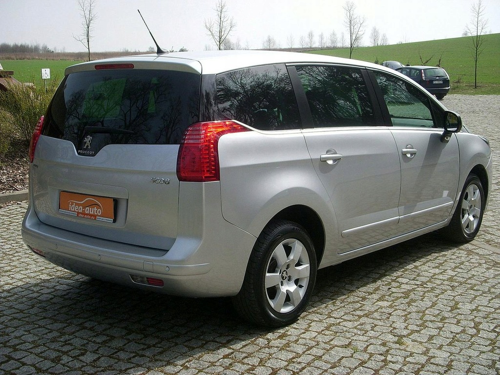 Peugeot 5008 2015