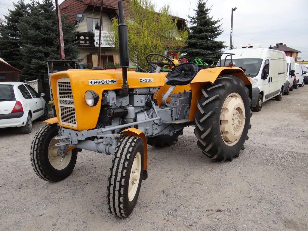 Traktor Ursus C - 330, Stan BARDZO DOBRY
