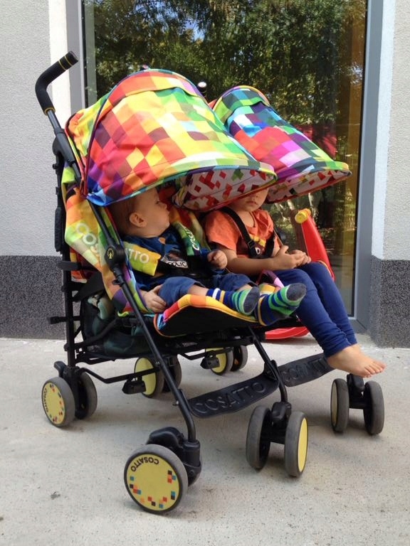 COSATTO twins wózek rok po roku bliźniaczy