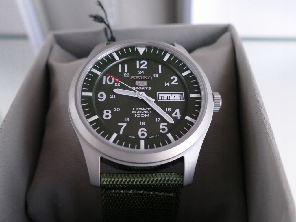 seiko 5 snzg09