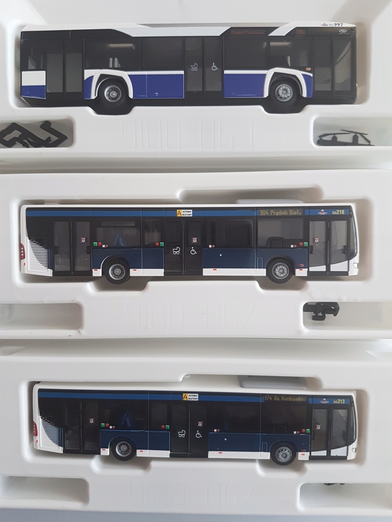 autobusy 1:87