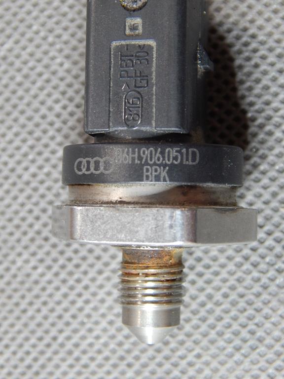 AUDI A4 B8 sensore pressione 06H906051D