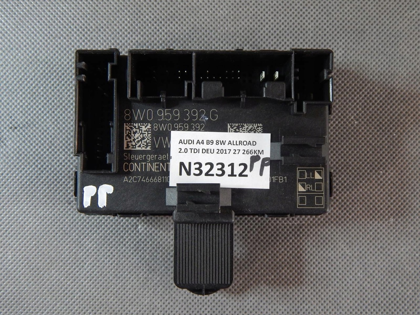 AUDI A4 B9 module door right front 8W0959392G