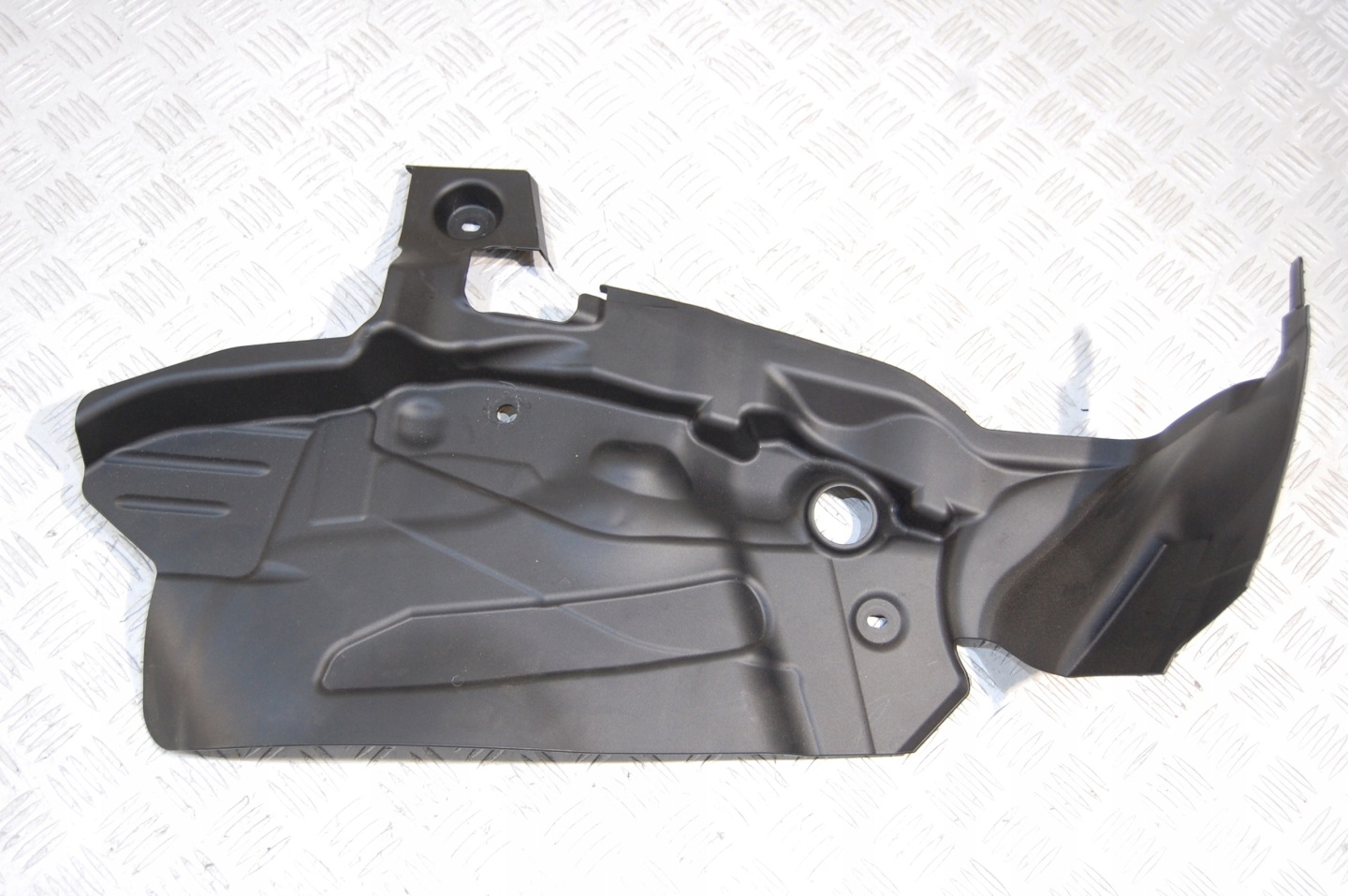 cover left AUDI A5 F5 8W7 8W7864401