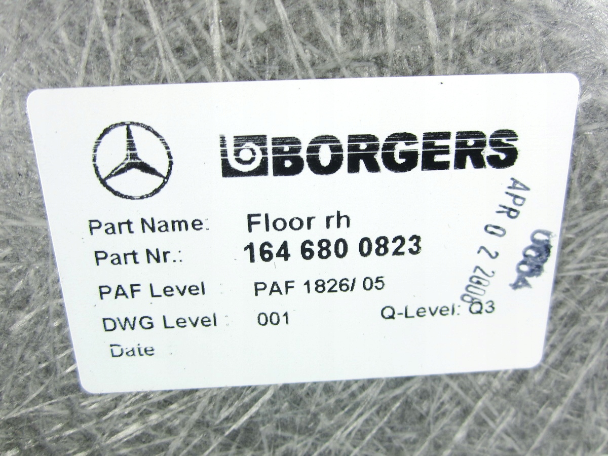 Blende Abdeckung Unterfahrschutz des Bodens rechts Mercedes GL X164 ML