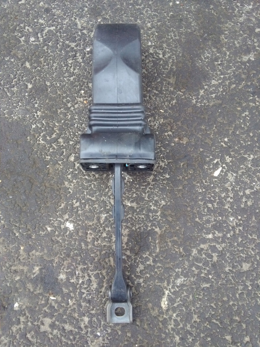 limiter door left front AUDI A8 D4 4H0837267