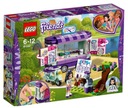 LEGO 41332 FRIENDS - EMMY RAJZOKKAL ELLÁTOTT STAND