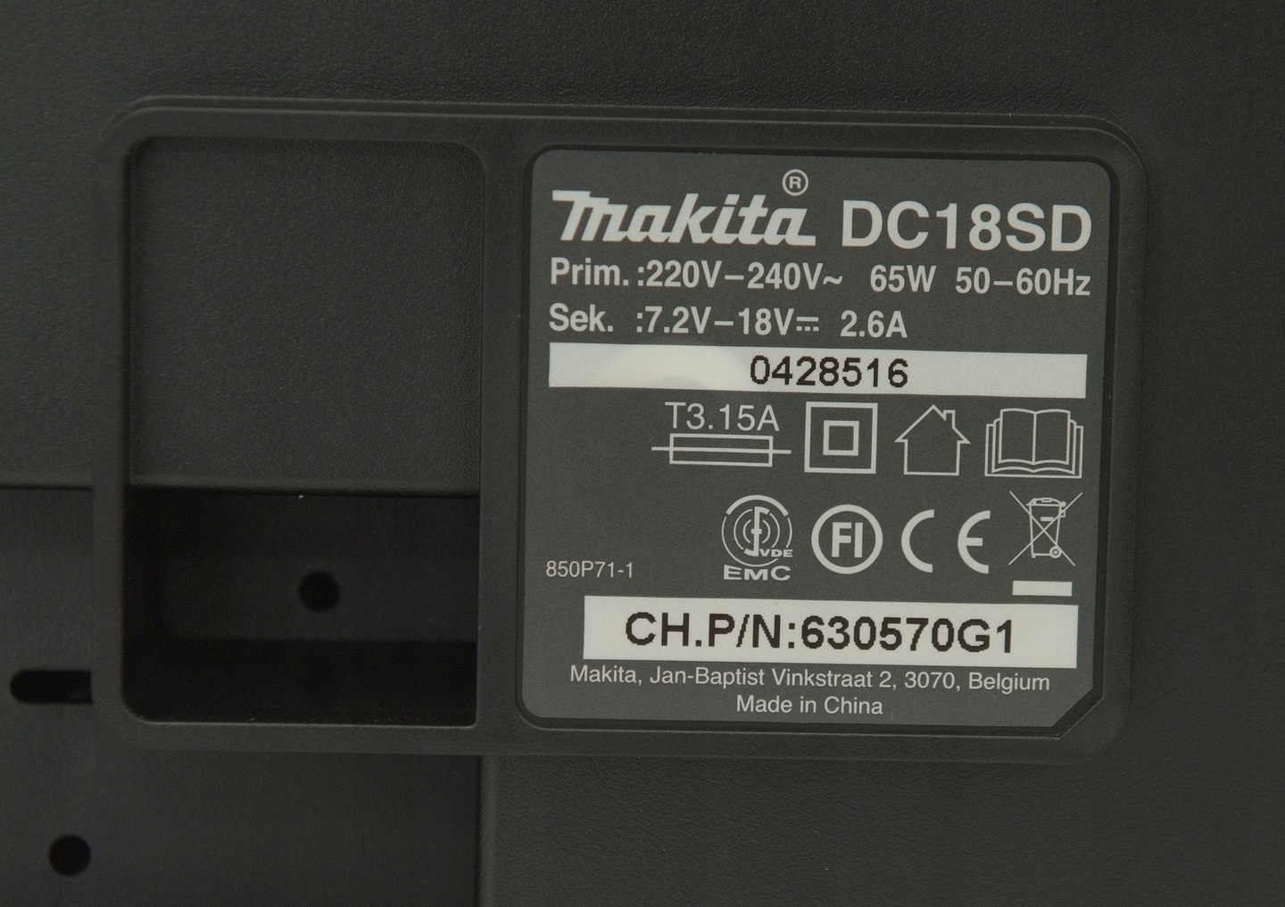 Зарядное устройство dc18sd makita