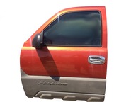 Chevrolet avalanche 02-06r дверь передние левый