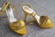 LUX PARIS nr 39 żółte sexi sandałki skóra nowe