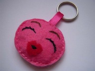 Brelok różowa CAŁUŚNA BUŹKA z filcu*