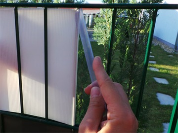 Различные цветные балконы крышки различных цветов
