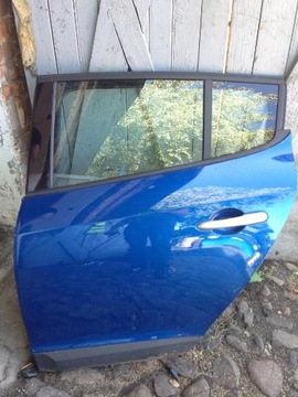 фото thumb №1, Дверь megane iii обшивка двери