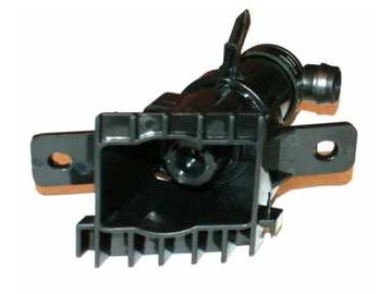 фото thumb №3, Праві розпилювач заглушка subaru forester 05-07