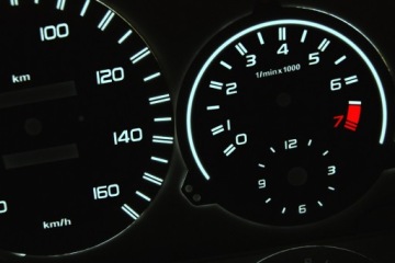 фото thumb №5, Тормозные диски indiglo do спидометра mercedes w123 образец 2