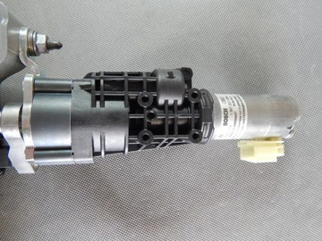 фото thumb №5, Audi a4 b9 привід кришки петля 8w9827299a