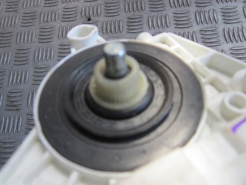 фото thumb №4, Моторчик стекло правый перед peugeot 407 04-07r