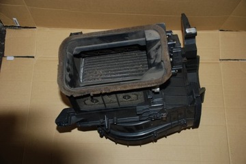 фото thumb №4, Toyota avensis verso 01-09 корпус вентилятора
