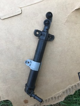 фото thumb №1, Maserati levante омивач фара правий oryg