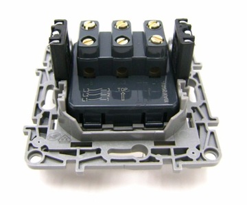 LEGRAND NILOE WYŁĄCZNIK POTRÓJNY BIAŁY 764503