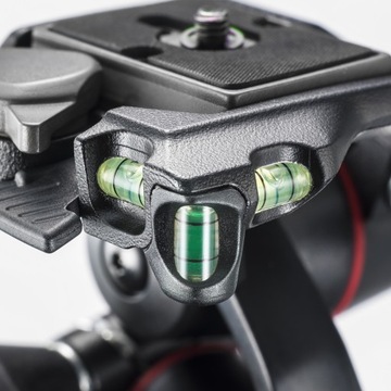 Штатив Manfrotto MT055XPRO3 с трехсторонней головкой X-PRO