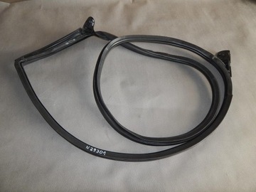 Audi s5 f5 прокладка дверь правых купе 8w6831708 фото №1