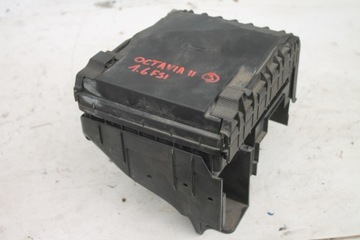 Корпус коробка акумулятора octavia ii 1.6 fsi фото №1