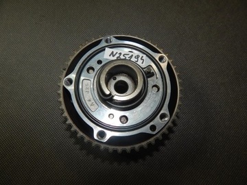 Audi q3 8u регулятор вал розподільний вал 04e109088l фото №1