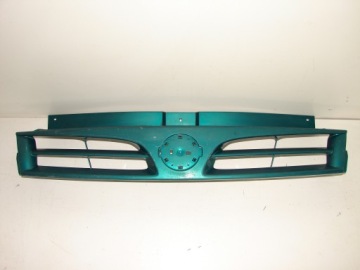 решетка радиатора nissan PRIMASTAR 01-06