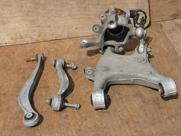 Bmw 5 f10 f11 trunnion+ hub left rear back, фото