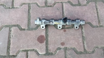 Fuel rail vivaro trafic 0445214258, фото