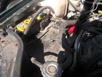 Jeep grand cherokee wj 4.7 v8 крепление аккумулятора, фото