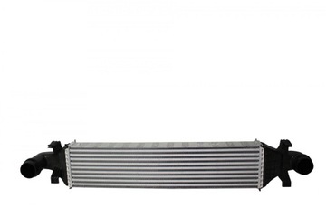 Infiniti q30 2. 0t 2. 2d intercooler 144615dc0a, фото