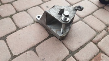 Fasteners bracket gearboxes opel insignia 13228288, фото