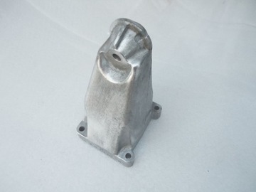 Mercedes w204 bracket fasteners a2712231804, фото
