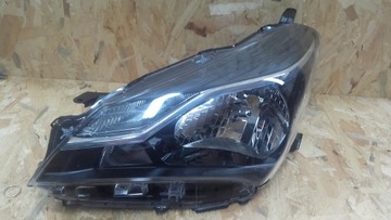 Left headlight front left front toyota yaris 4 17 18, фото