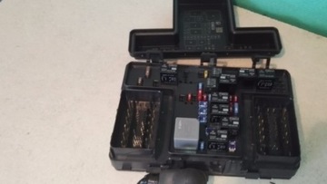 Ford mondeo mk5 fuse box fg9t14a067e, фото