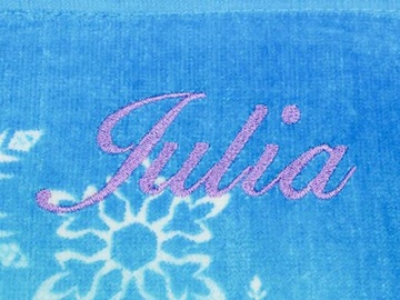 Вышивка маркировка имени на полотенце 30x50 см