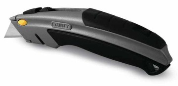 STANLEY Nóż Tapeciak Dynagrip Ostrze 180mm