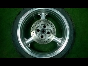 FELGA TYŁ POLEROWANA KAWASAKI ZX9R 00-03r 2001r