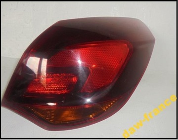 OPEL ASTRA IV 4 TYŁ LAMPA TYLNA PRAWA