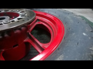 FELGA TYŁ TYLNA TYLNIA KOŁO KAWASAKI GPX 600 GPZ