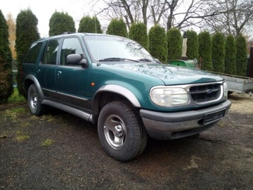 Ford Explorer 95-01 Крыло кузова двери