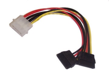 * Adapter zasilania SerialATA (SATA) x2