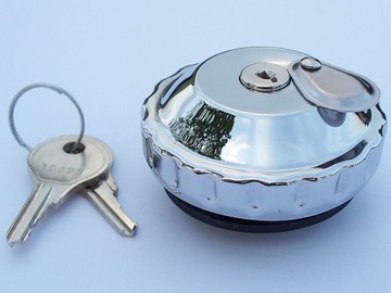 CHROMOWANY KOREK BAKU WLEWU PALIWA Z KLUCZYKIEM