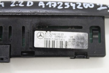 DISPLEJ PDC MERCEDES W204 FL 11-14R