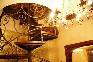 фото ориг. №2, Лестница изогнутый внутреннее кованые balustrady кованые